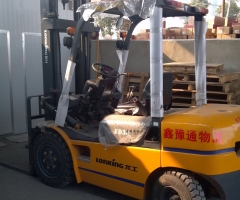 鑫豫通物流叉车